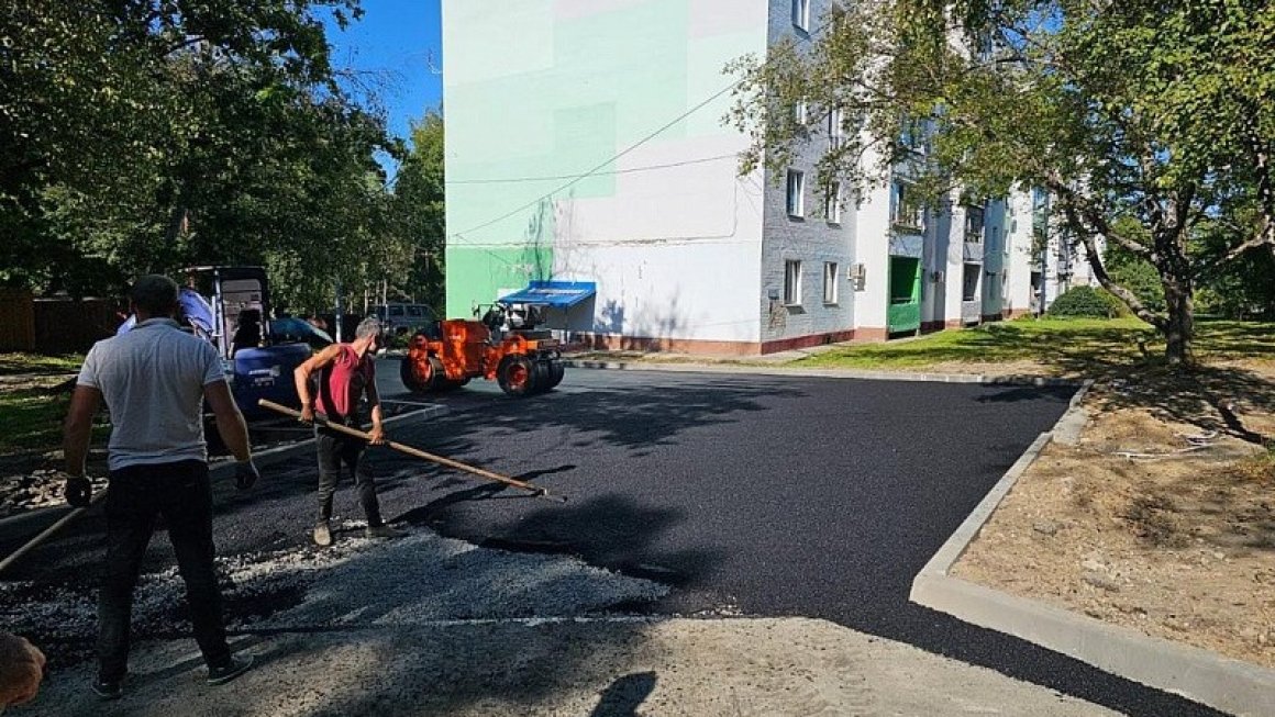 ТОС создал комфортную парковку на одной из улиц во Владивостоке