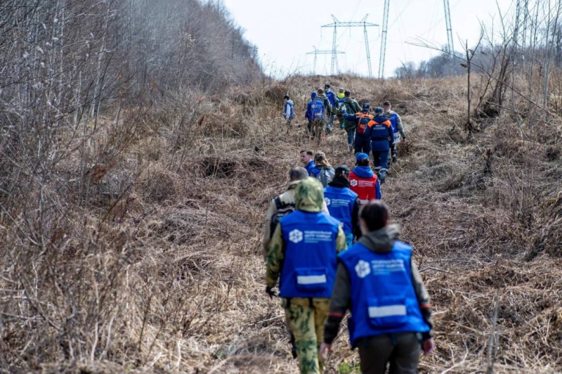 Волонтеры-поисковики отработали навыки спасения людей в Хабаровском крае