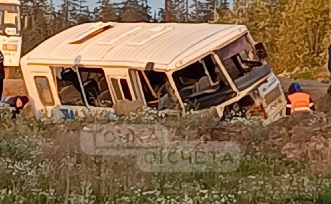 Семь человек пострадали в ДТП с автобусом на Сахалине