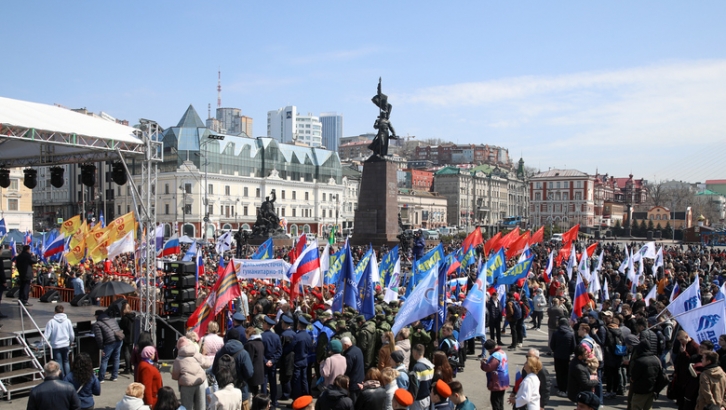 Во Владивостоке пели и танцевали «Zа мир без нацизма!»